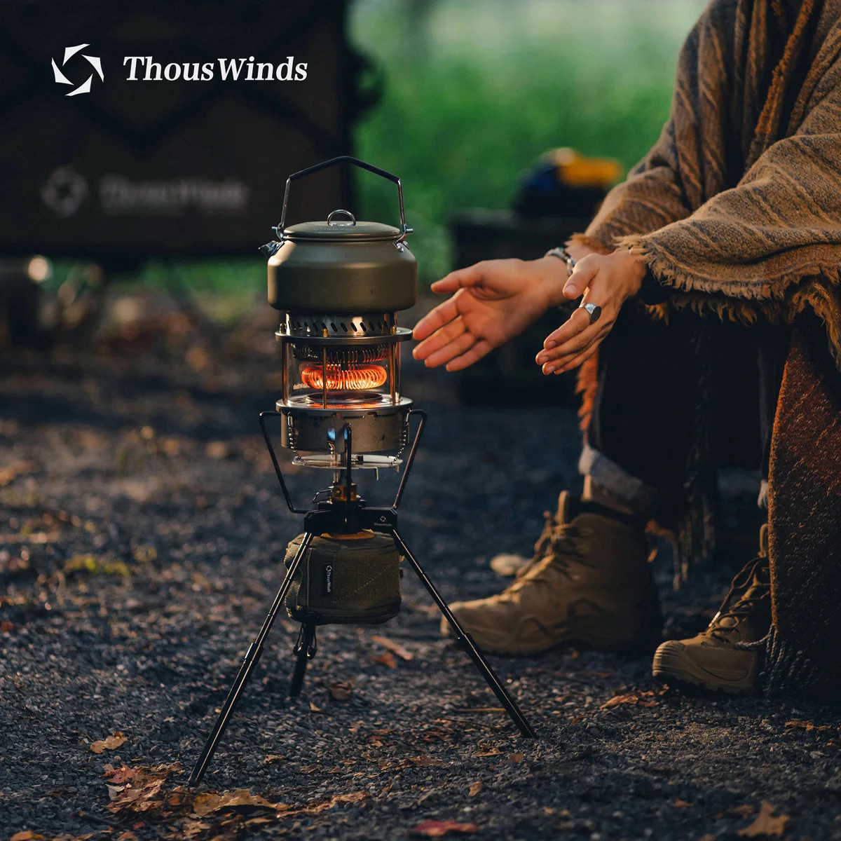 réfaud au butane plein aire multifonction sur trepied Thous Winds TW1018 – Image 2